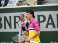 28圈- 费德勒在中国队比赛中爆冷,出色防守引发热议的是谁 