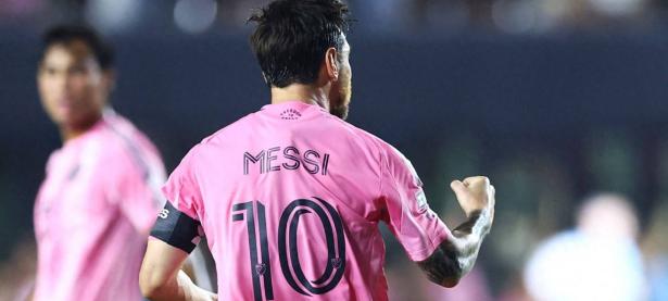 28圈体育-包含最后时刻胜出首场状态出色，勇士观众沸腾！，梅西重返赛场上演精彩一战的词条