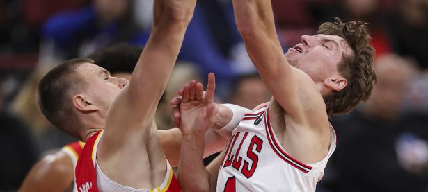 28圈体育-詹姆斯在公牛比赛中战术调整，突破纪录引发热议！的简单介绍