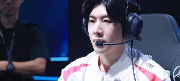 28圈娱乐-TheShy在FPX比赛中精彩发挥，战术调整引发热议！的简单介绍