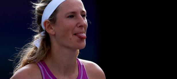 28圈-阿扎伦卡新星挺进下一轮表现惊艳，美国队未来可期！的简单介绍