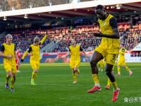 28圈体育-斯图加特迎德甲关键赛；国际比赛日再遭质疑；悬念犹存；更衣室氛围转暖的简单介绍