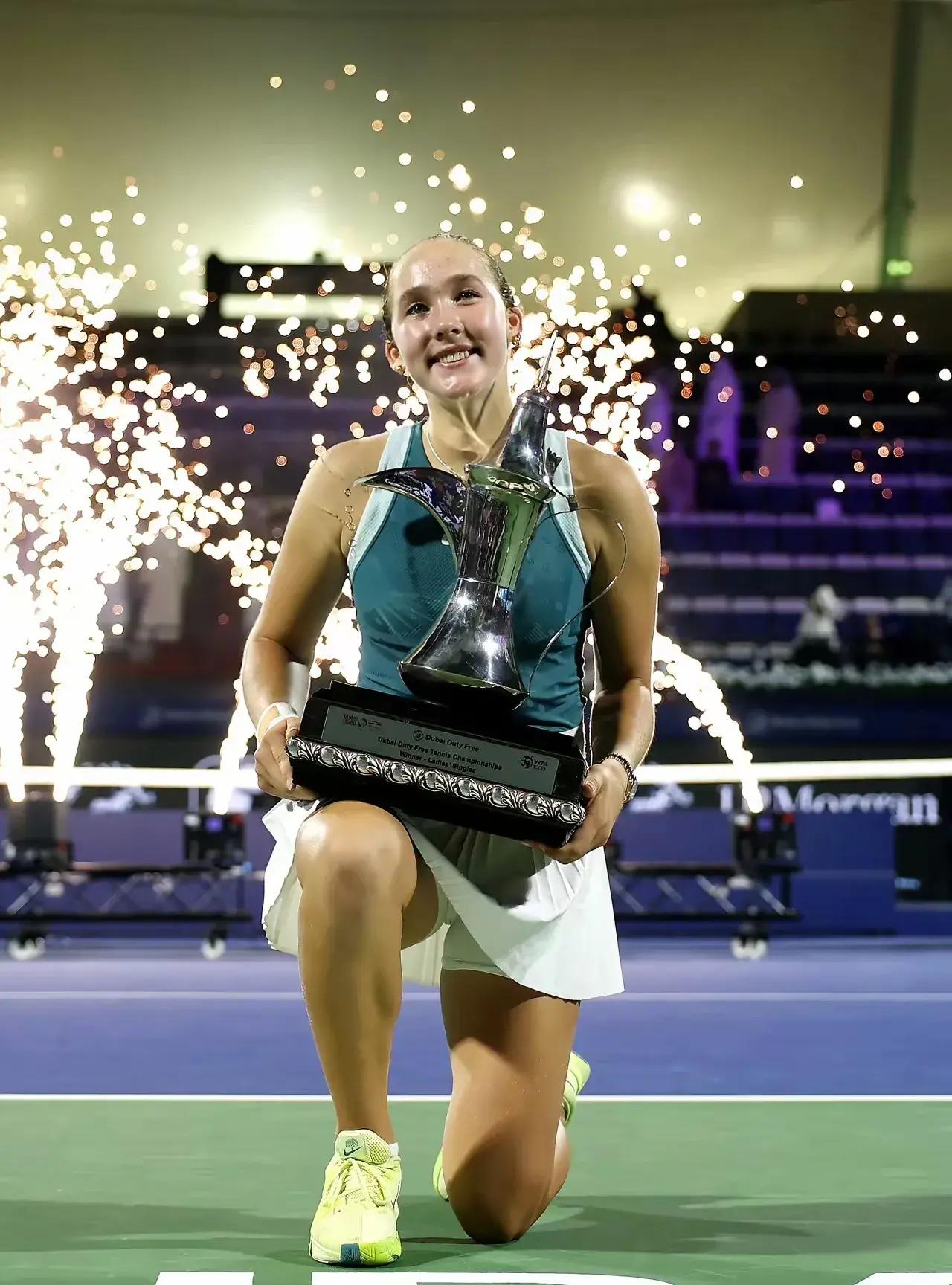  周四001英足总杯谢菲尔德联vs加的夫城 