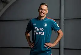  绝对忠诚之国家利益 