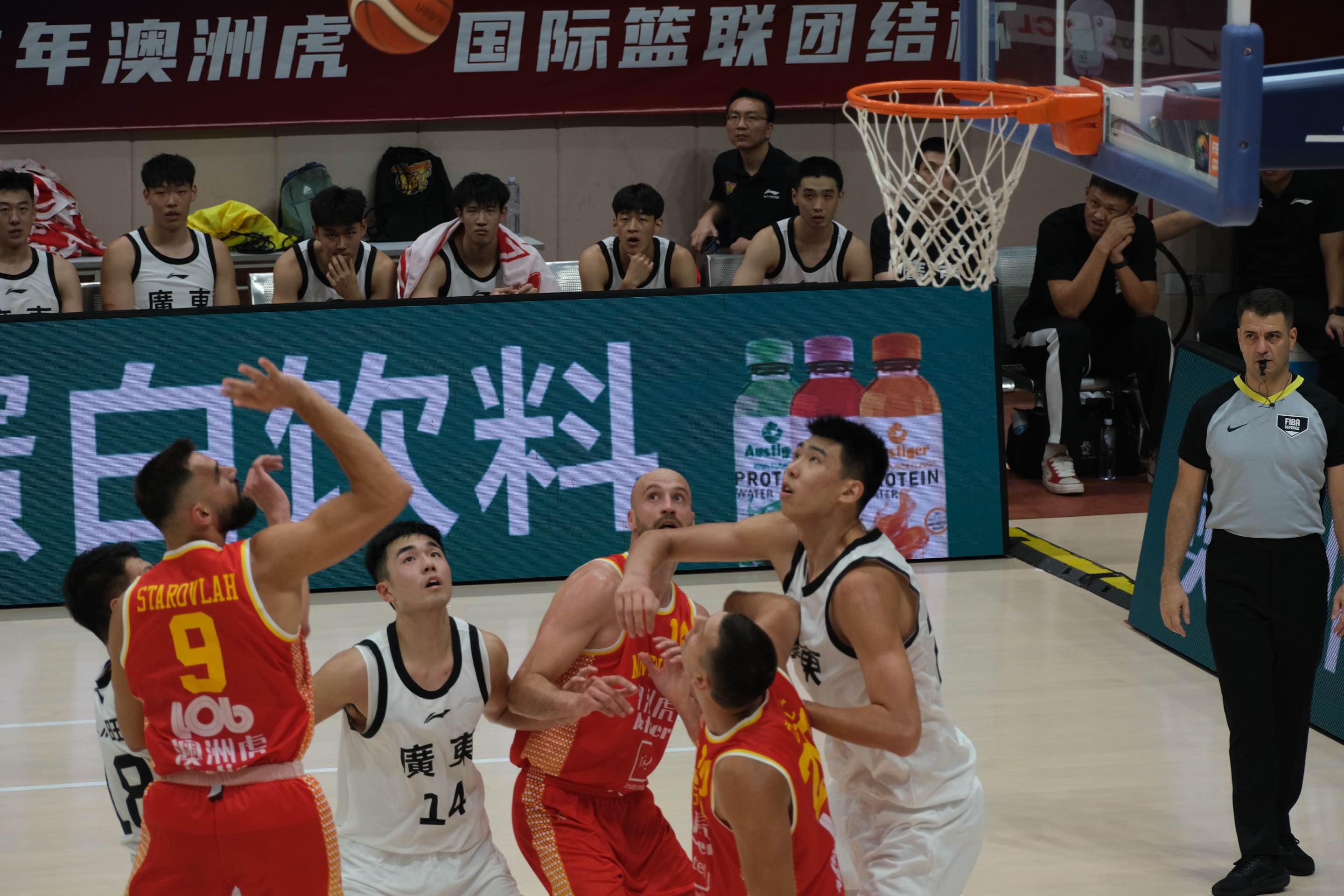 风云突变！广厦男篮赛后扳平良机，欧篮联版图或变，质疑声仍在，更衣室氛围转暖的简单介绍